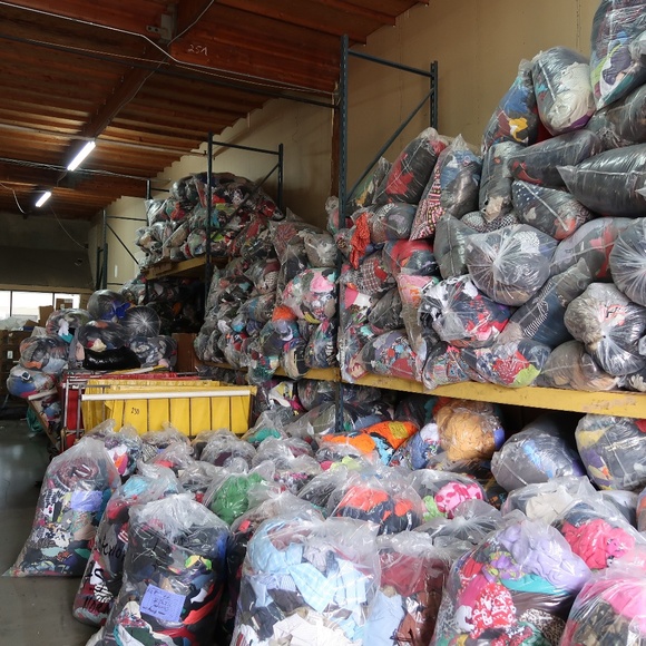 Meet your Posher's John & Carrie - Picture 6 of 7